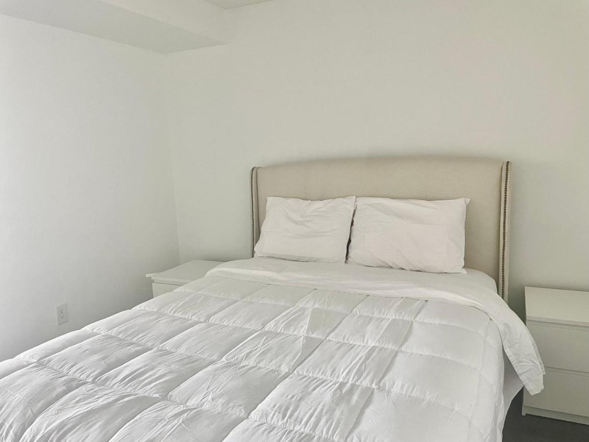 טורונטו Three Br Condo Step To Cn Tower Rogers Center With Free Parking מראה חיצוני תמונה