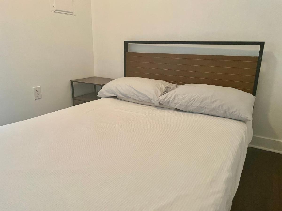 טורונטו Three Br Condo Step To Cn Tower Rogers Center With Free Parking מראה חיצוני תמונה